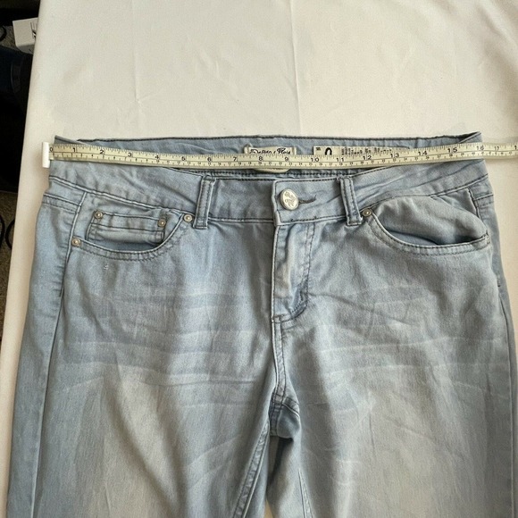 INDIGO REIN Women's Stretch Blue Denim Cuffed Capri Jeans Size 9 (32"x 20") - Picture 5 of 10